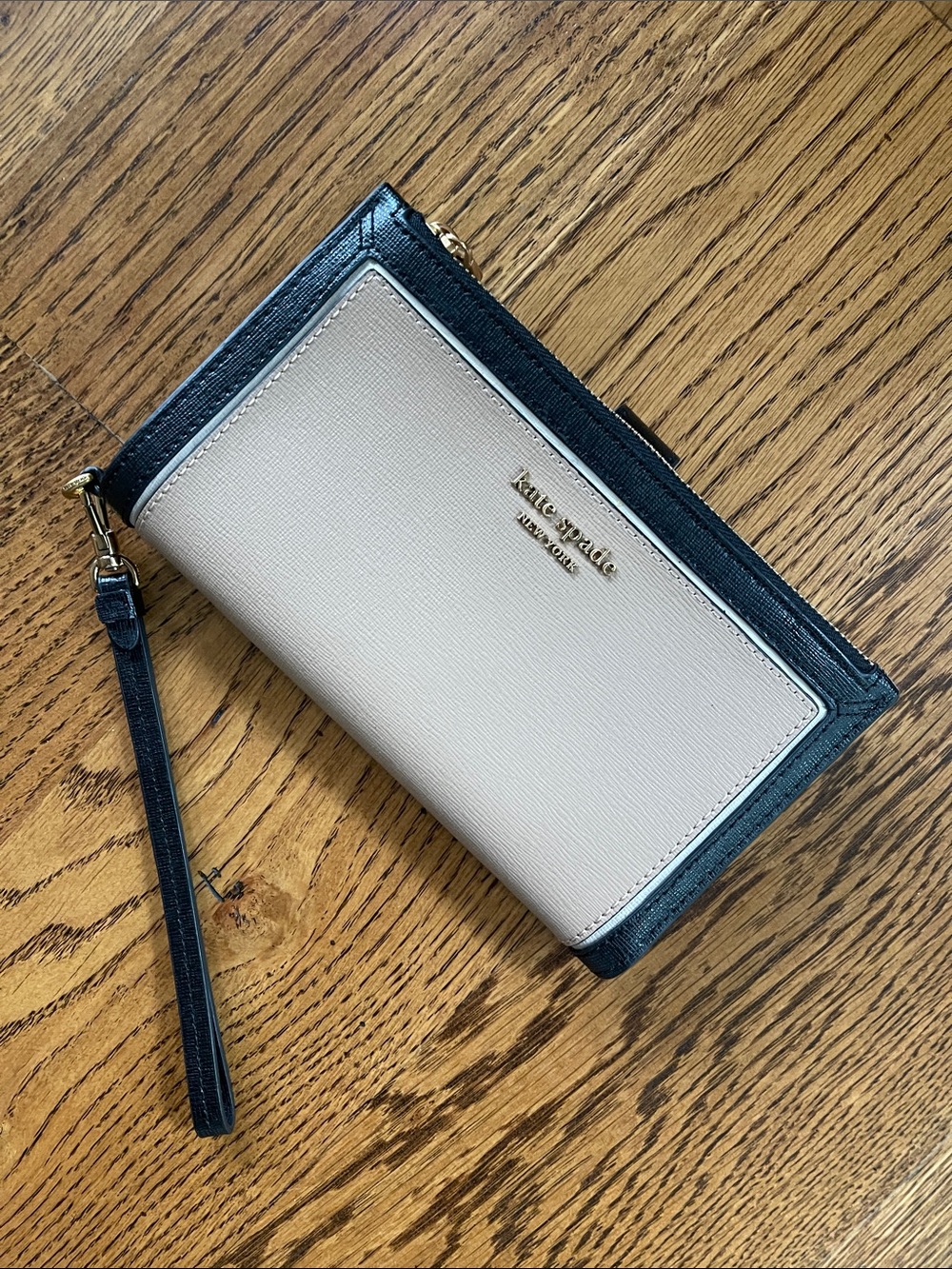 kate spade Two-Tone Black & Cream Wristlet Wallet